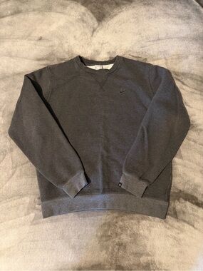 Nike crewneck